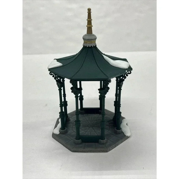 Department 56 Other - RETIRED DEPARTMENT 56 HERITAGE VILLAGE TOWN SQUARE GAZEBO ITEM #5513-1 EUC